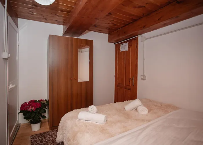 Kulla Pracja Casa de hóspedes Theth